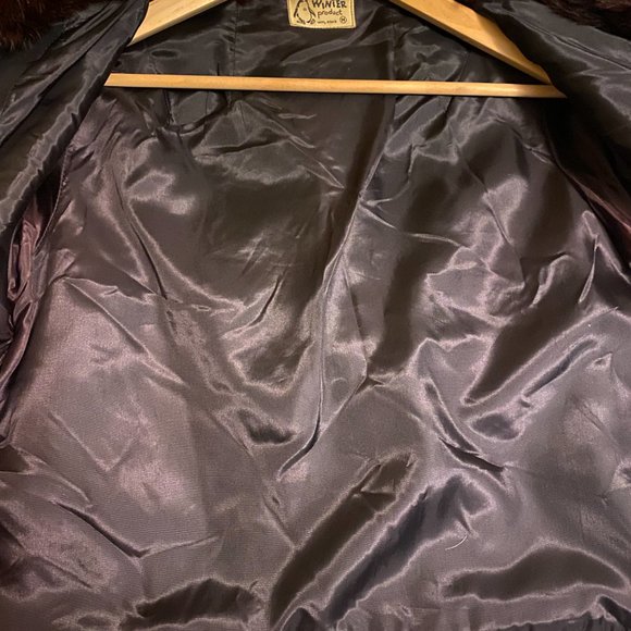 Vintage mid-century black boucle wool jacket with fur collar - Picture 7 of 9